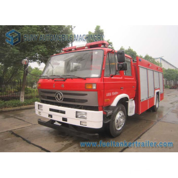 Camion de lutte contre l&#39;incendie de réservoir d&#39;eau et de réservoir de mousse de Dongfeng 6000L 4X2